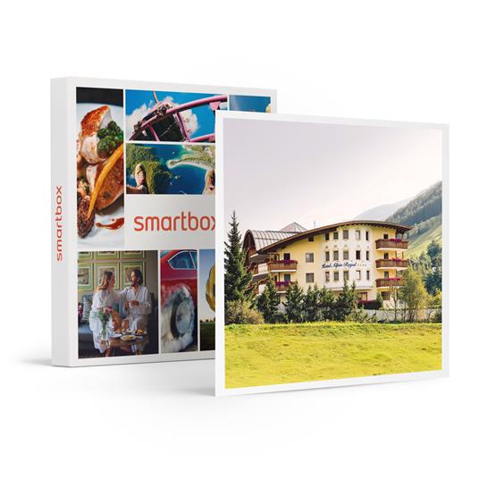 SMARTBOX - Elegante pausa benessere tra le vette del Trentino: 1 notte con accesso Spa all''Hotel Alpin Royal 4* - Cofanetto regalo