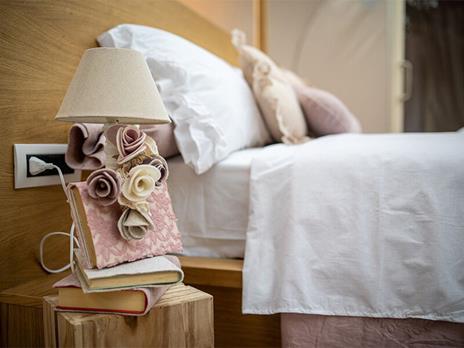 SMARTBOX - Due cuori sotto le stelle: 1 notte in Bubble Room - Cofanetto regalo - 2