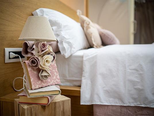 SMARTBOX - Due cuori sotto le stelle: 1 notte in Bubble Room - Cofanetto regalo - 2