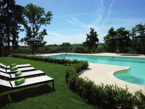 EMOZIONE3 - Mille e una notte per innamorarsi - Cofanetto regalo - Da 1 a 3 notti con colazione e possibilità di cena - 7