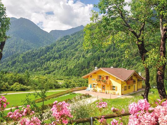 EMOZIONE3 - 3 giorni fuori dal mondo - Cofanetto regalo - 2 notti con prima colazione da vivere in 2 in Italia - 6