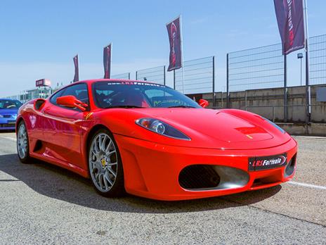 SMARTBOX - Alla guida di una Ferrari - Cofanetto regalo - 5