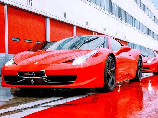 SMARTBOX - Alla guida di 3 super car - Cofanetto regalo - 3