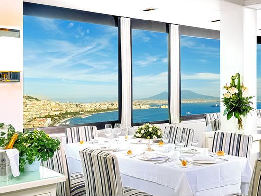 SMARTBOX - Cena romantica a Napoli - Cofanetto regalo - 9