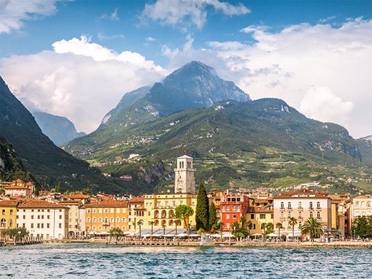 SMARTBOX - L'incantesimo del lago: 2 giorni sulle rive del Garda - Cofanetto regalo - 3