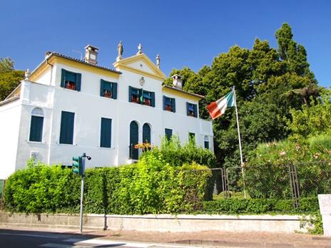 SMARTBOX - Una notte con accesso a piscine termali - Hotel Mioni Royal San**** - Cofanetto regalo - 3