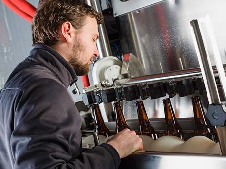 SMARTBOX - Visita al Birrificio Mastro Matto e degustazione di tre birre a Verona - Cofanetto regalo - 7