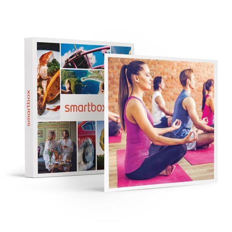 SMARTBOX - A tutto Yoga: corso online "AddioMaldiSchiena" - Cofanetto regalo