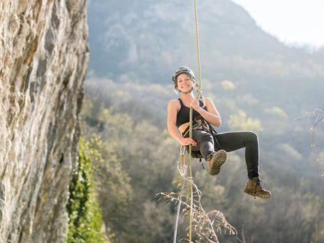 SMARTBOX - Auguri a tutto sport: 1 attività a scelta per chi non si ferma mai - Cofanetto regalo - 3