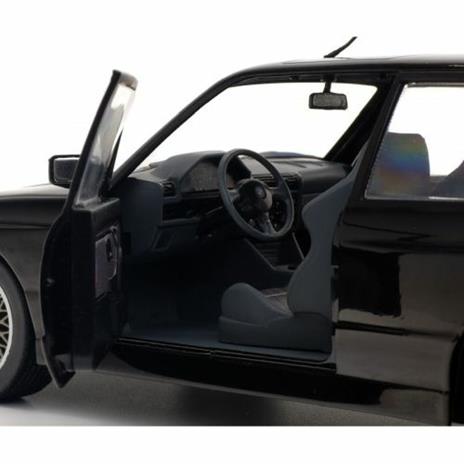 Solido BMW E30 Sport Evo Modellino di macchina classica Preassemblato 1:18 - 2