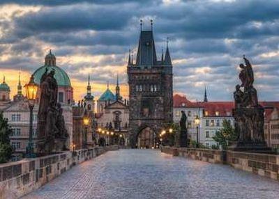Ravensburger - Puzzle The walk across the Charles Bridge, 1000 Pezzi, Puzzle Adulti - 4
