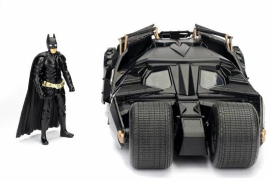 Batman. The Dark Knight Batmobile In Scala 1:24 Con Personaggio Die-Cast - 9