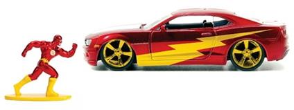 DC Comic Flash 2010 Chevy Camaro SS in scala 1:32 con personaggio