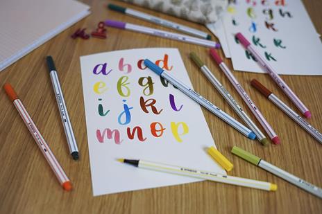 Creative Set STABILO ARTY STABILO point 88, Pen 68 brush & aquacolor Scatola in metallo da 36 12 fineliner point 88 - 6