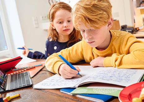 Penna Stilografica Ergonomica per bambini - STABILO EASYbuddy in Rosa Antico - Punta Standard - Cartuccia Blu inclusa - 6