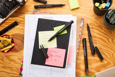 Fineliner Premium - STABILO dr!ver - Tratto Fine (0,4 mm) - Astuccio da 4 - Verde, Rosso, Blu, Nero - 6