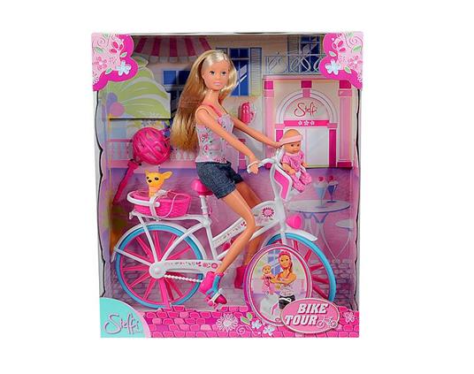 Steffi Love. Giro In Bici