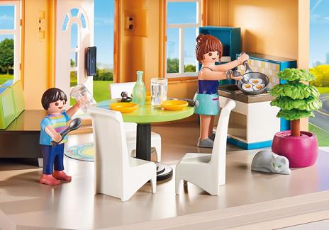 Playmobil My Little Town (70014). My Home - 4