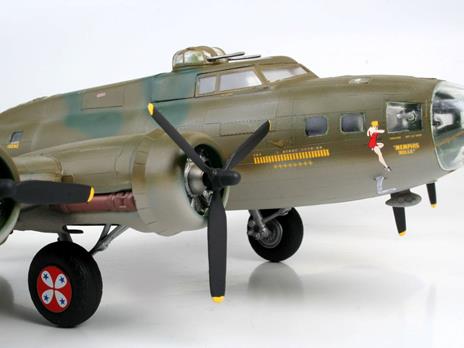 Aereo B-17F Memphis Belle (RV04297) - 5