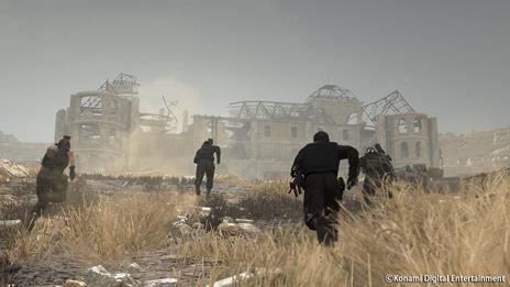 Metal Gear Solid V Definitive Experience - PS4 - 10