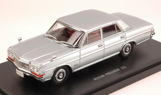 Nissan President 252 1987 Silver 1:43 Model Eb45307