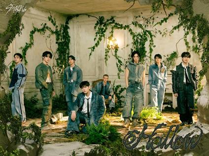 Hollow (Limited Type A) - CD Audio + Blu-ray di Stray Kids