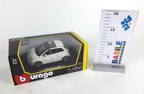 Bburago. Fiat 500 2007 1:24 (Arancione / Rossa)