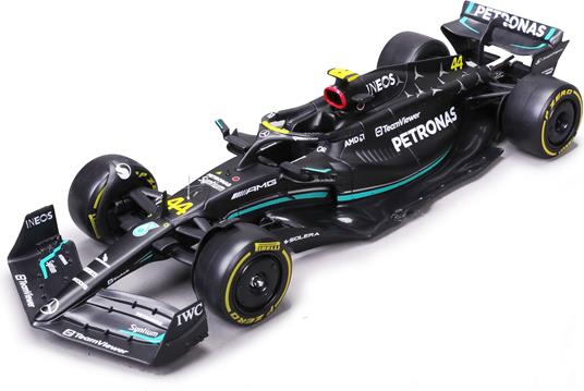 1/24 F1 Mercedes W14 E Performance #44 With Hamilton Figure