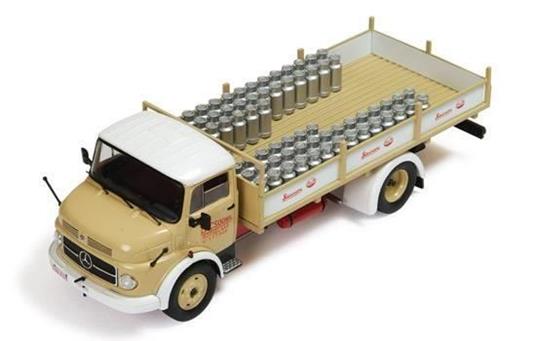 Tru009 Mercedes 1113 (Stassano & Stassano Milk) 1967 1.43 Modellino Ixo Model