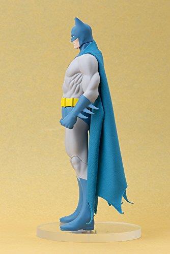 Dc Comics: Batman Classic Costume Artfx Statue - Kotobukiya - 4