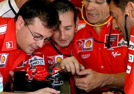 Ducati Desmosedici 1:12 - 2