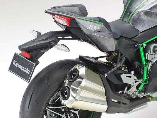 Tamiya Kawasaki Ninja H2 Carbon Kit di montaggio Motocicletta 1:12 - 10