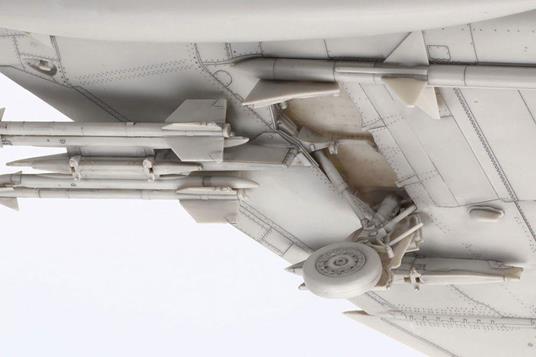 Tamiya Mcdonnell F-4B Phantom II Aereo da combattimento radiocomandato (RC) Motore elettrico 1:48 - 5