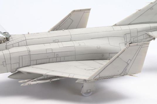 Tamiya Mcdonnell F-4B Phantom II Aereo da combattimento radiocomandato (RC) Motore elettrico 1:48 - 7