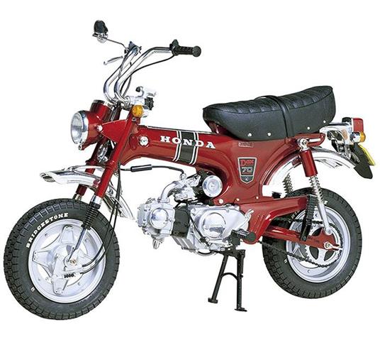Honda Dax Export 70 1:6