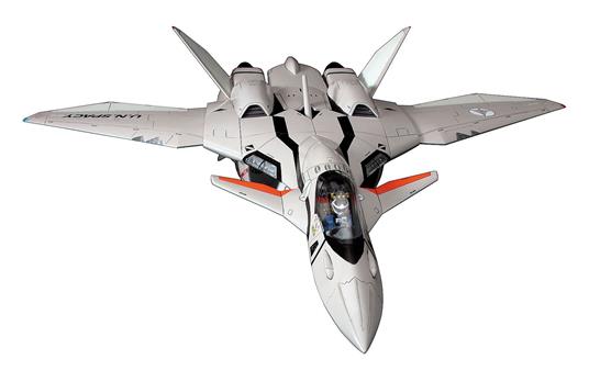 Aereo VF-11B Thunderbolt Macross Plus in scala 1/72