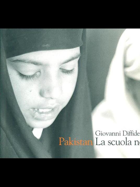Pakistan La scuola nel cielo - copertina