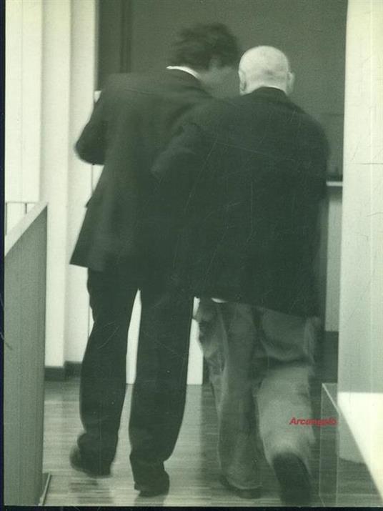 Arcangelo. Tappeti persiani, sarcofago, anfore - copertina