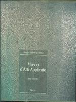 Museo d'Arti applicate. Armi bianche