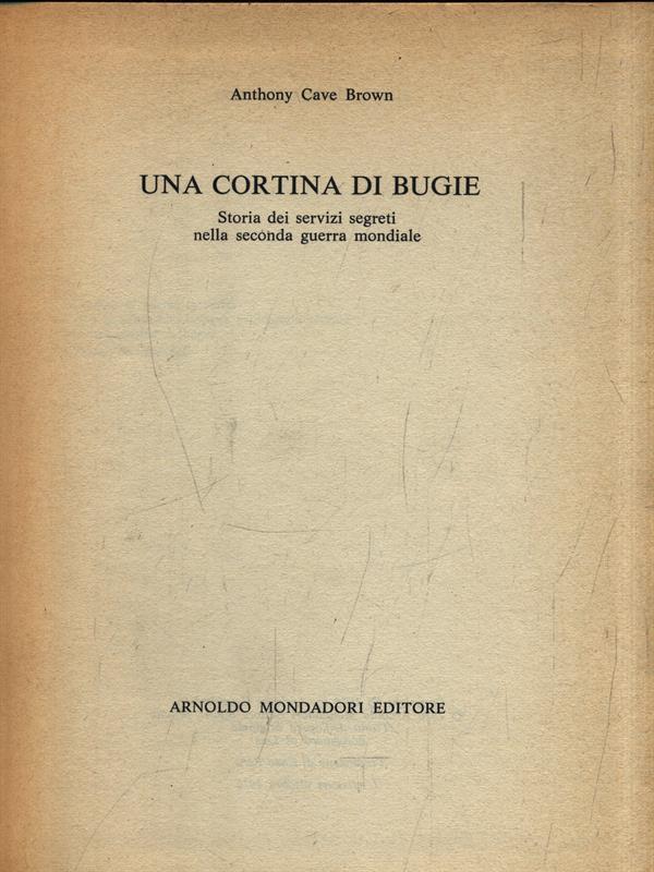 Una cortina di bugie