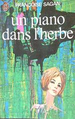 Un piano dans l'herbe