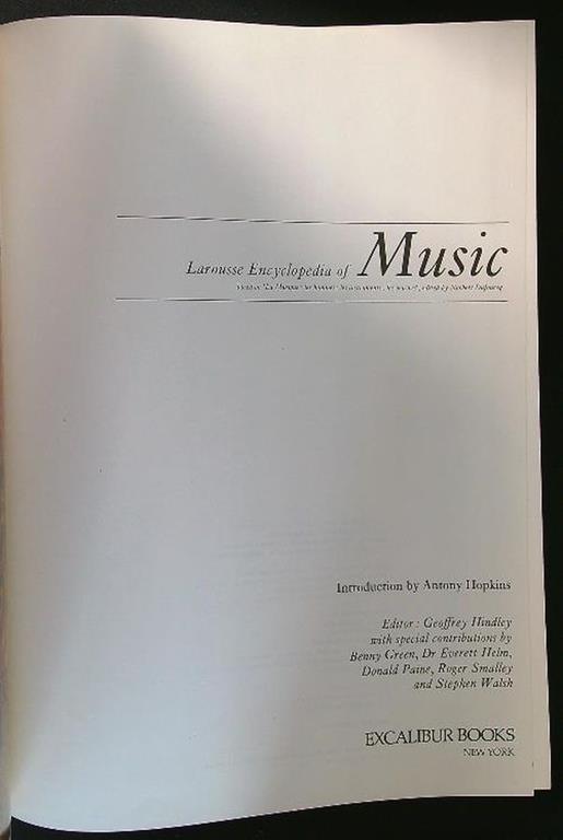 Larousse Encyclopedia of Music - copertina