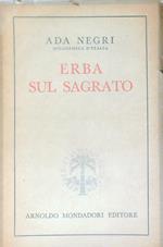 Erba sul sagrato