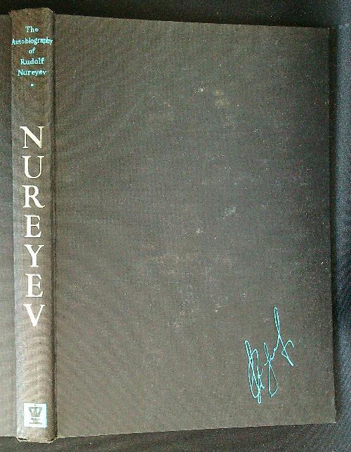 Nureyev. An autobiography with pictures