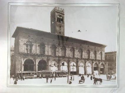Fotografia ''Palazzo Podestà'' - copertina