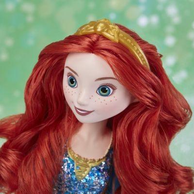Disney Princess. Merida (Fashion Doll con gonna scintillante, diadema e scarpe) - 11