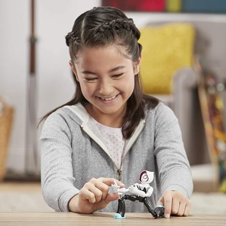 Spider-Man. Ghost-Spider Bend and Flex (Action Figure Flessibile 15cm) - 6