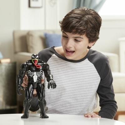Spider-Man Venom Personaggio Titan Hero 30cm Deluxe - 8