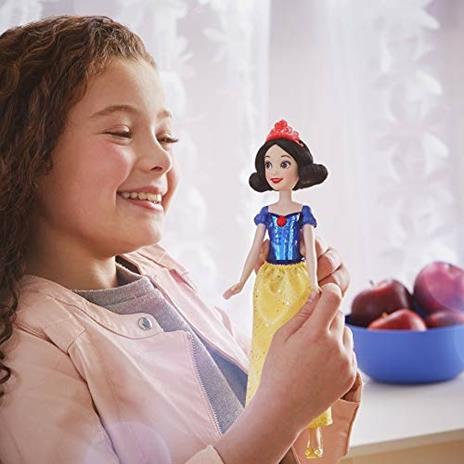 Hasbro Disney Princess Royal Shimmer - Bambola di Biancaneve, fashion doll con gonna e accessori - 5
