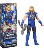 Hasbro Marvel Avengers, Titan Hero Series - Thor, action figure da 30 cm con accessorio del film 